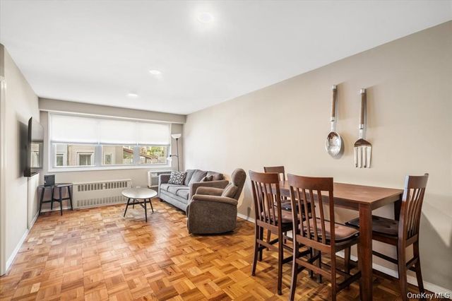 33 Barker Avenue 2J, White Plains, NY 10601