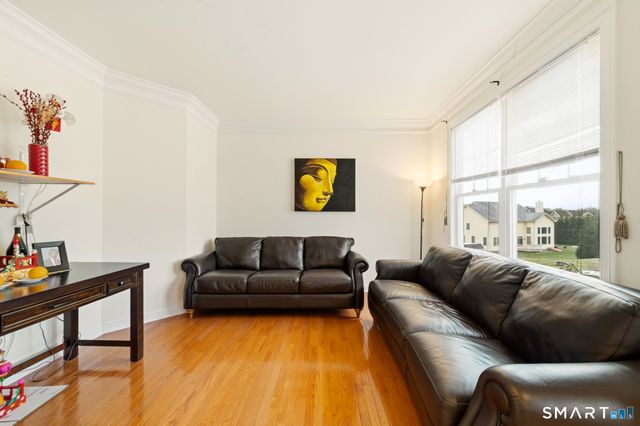 12 Red Oak Lane, Seymour, CT 06483