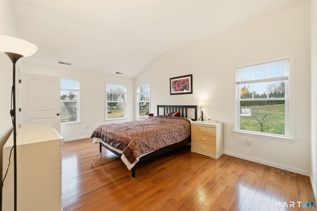 12 Red Oak Lane, Seymour, CT 06483