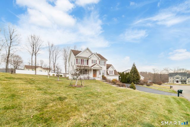 12 Red Oak Lane, Seymour, CT 06483