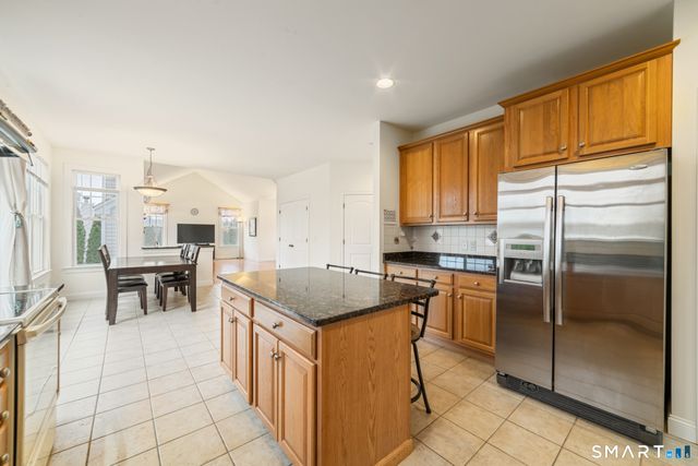 12 Red Oak Lane, Seymour, CT 06483