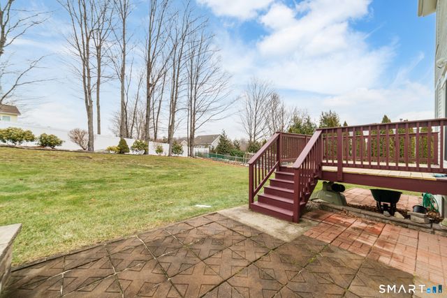 12 Red Oak Lane, Seymour, CT 06483