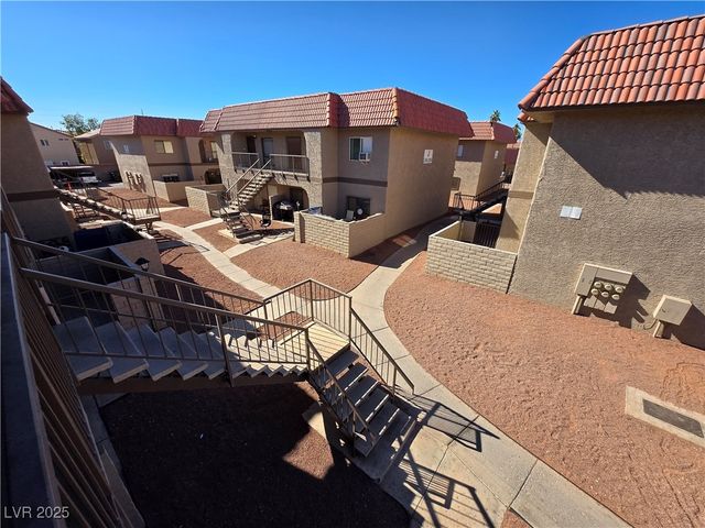 4300 North Lamont Street 261, Las Vegas, NV 89115