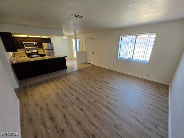 4300 North Lamont Street 261, Las Vegas, NV 89115