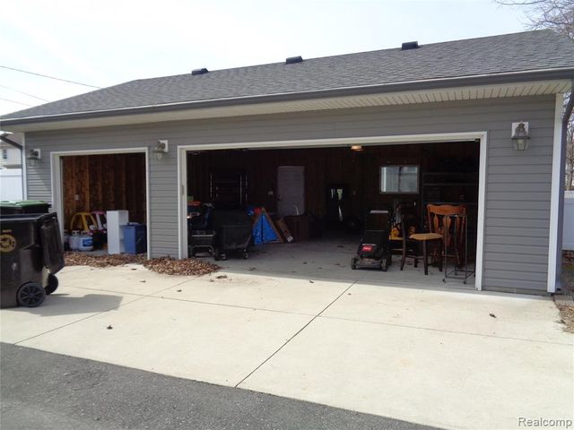 2145 4th Street, Trenton, MI 48183