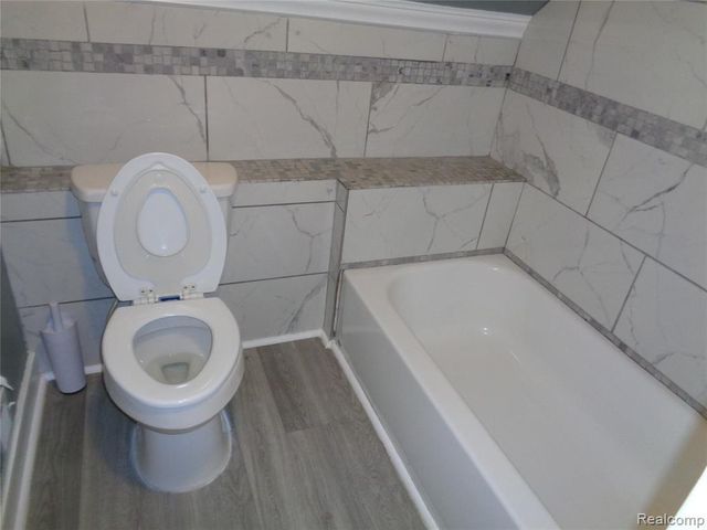 2145 4th Street, Trenton, MI 48183