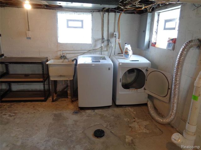 2145 4th Street, Trenton, MI 48183