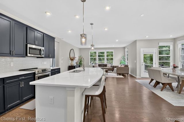 4699 Bingham Road, Canton, MI 48188