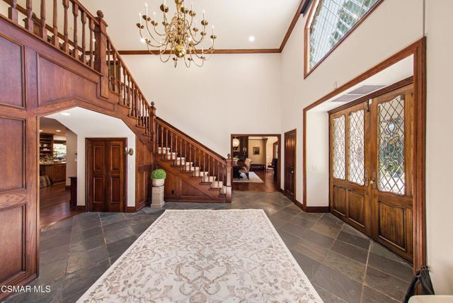 5676 Colodny Drive, Agoura Hills, CA 91301