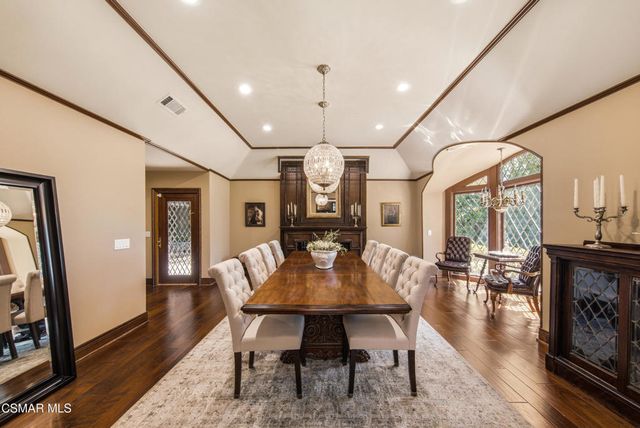 5676 Colodny Drive, Agoura Hills, CA 91301