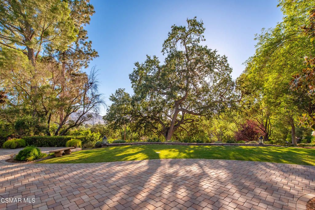 Image 13 of property listing at 5676 Colodny Drive, Agoura Hills, CA 91301