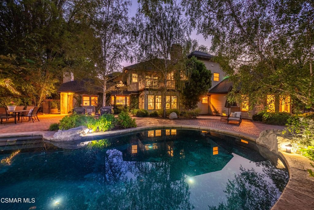 Image 17 of property listing at 5676 Colodny Drive, Agoura Hills, CA 91301