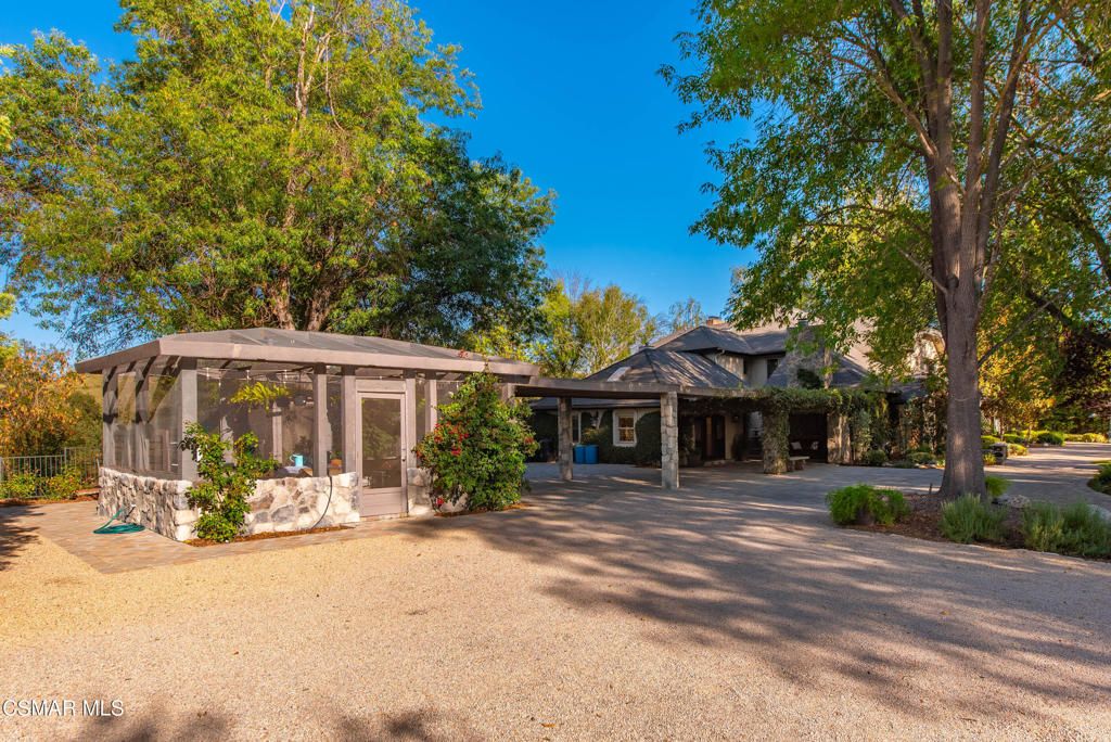 Image 19 of property listing at 5676 Colodny Drive, Agoura Hills, CA 91301