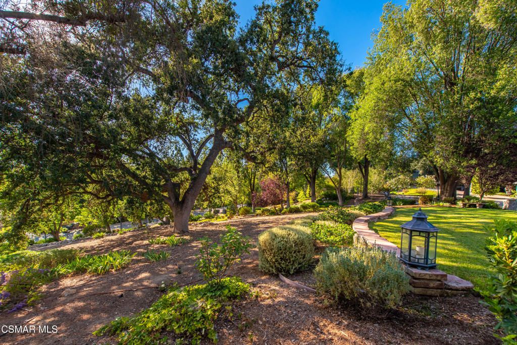 Image 2 of property listing at 5676 Colodny Drive, Agoura Hills, CA 91301