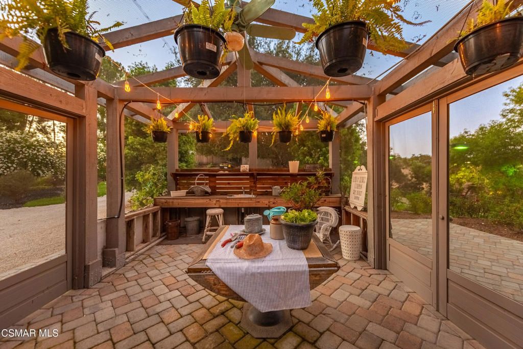 Image 20 of property listing at 5676 Colodny Drive, Agoura Hills, CA 91301