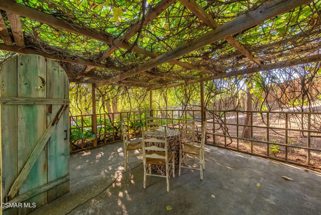 Image 23 of property listing at 5676 Colodny Drive, Agoura Hills, CA 91301