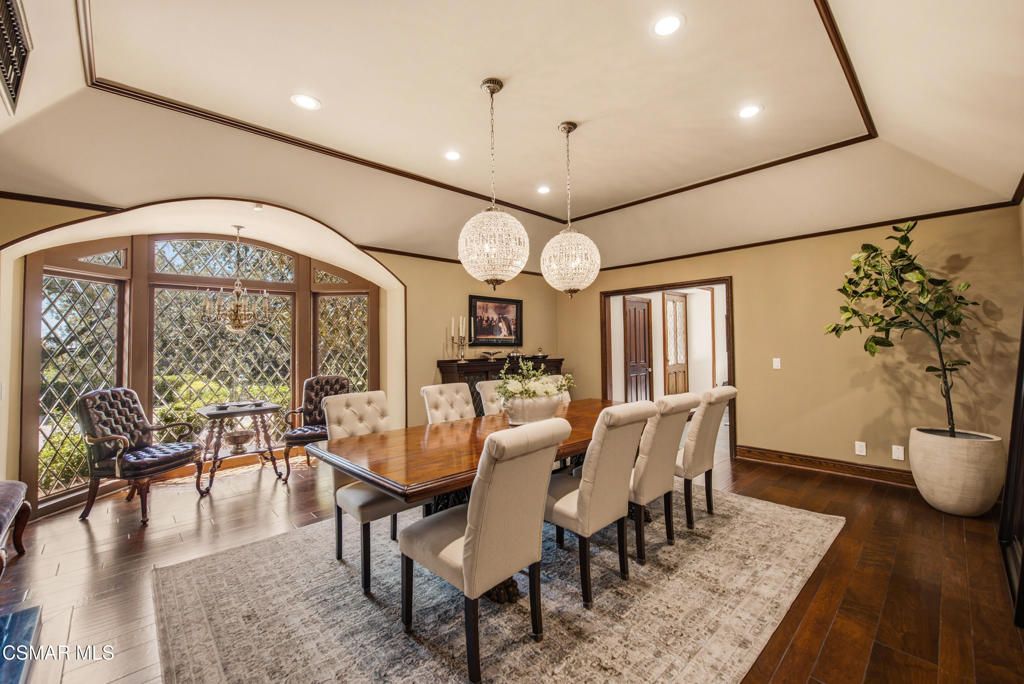 Image 32 of property listing at 5676 Colodny Drive, Agoura Hills, CA 91301