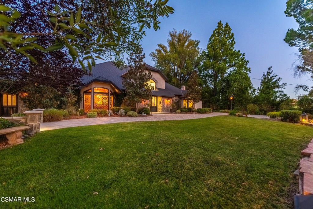 Image 70 of property listing at 5676 Colodny Drive, Agoura Hills, CA 91301