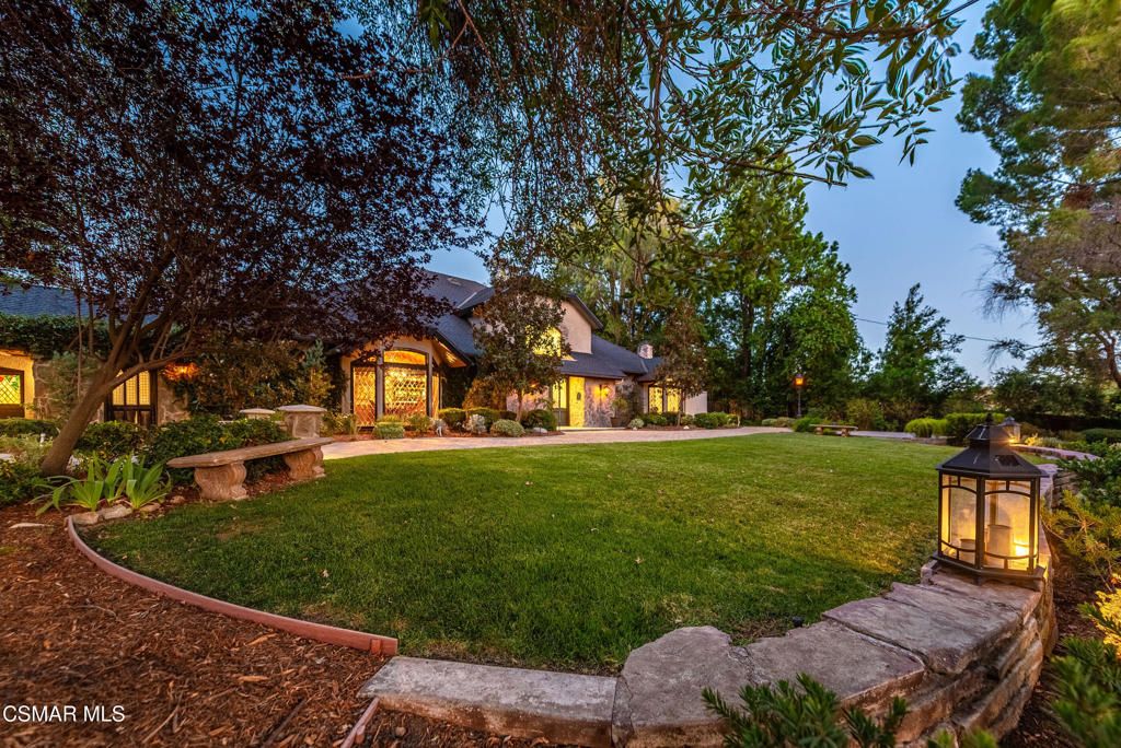 Image 9 of property listing at 5676 Colodny Drive, Agoura Hills, CA 91301