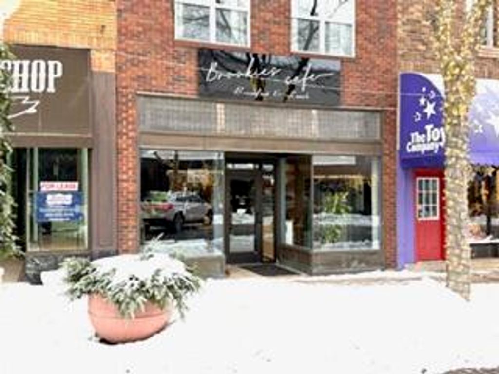 210 State Street, St. Joseph City, MI 49085