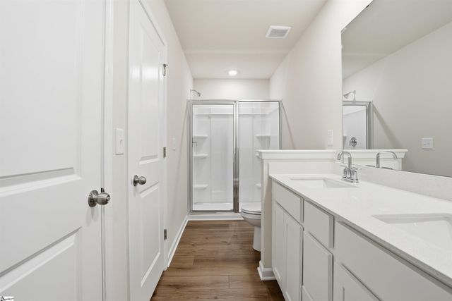 1394 Cattleman Acres Drive, Inman, SC 29349