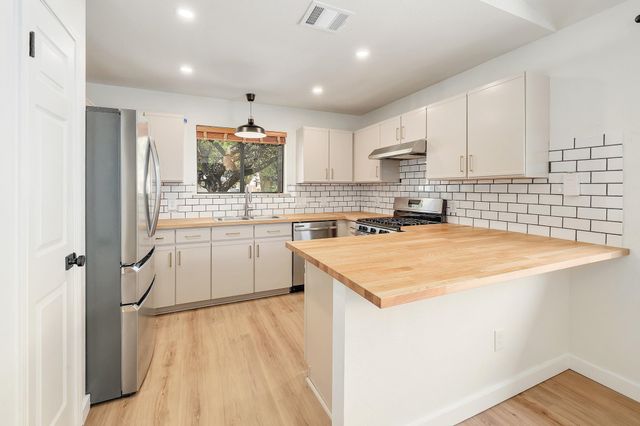 2205 Waterway BND, Austin, TX 78728
