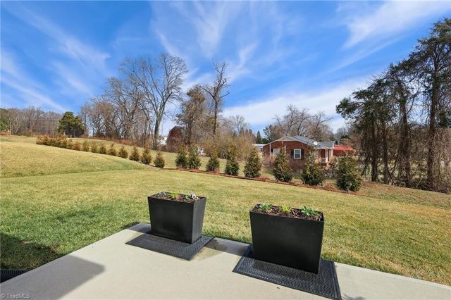 417 Mountain Grove Lane, Kernersville, NC 27284