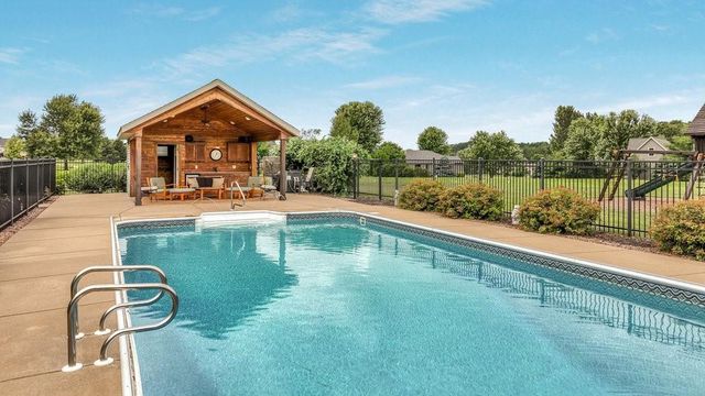 S8955 David Court, Eleva, WI 54738