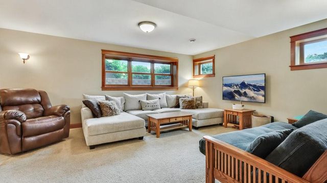 S8955 David Court, Eleva, WI 54738