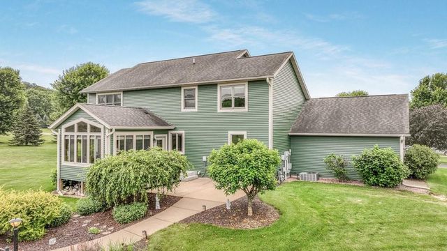 S8955 David Court, Eleva, WI 54738