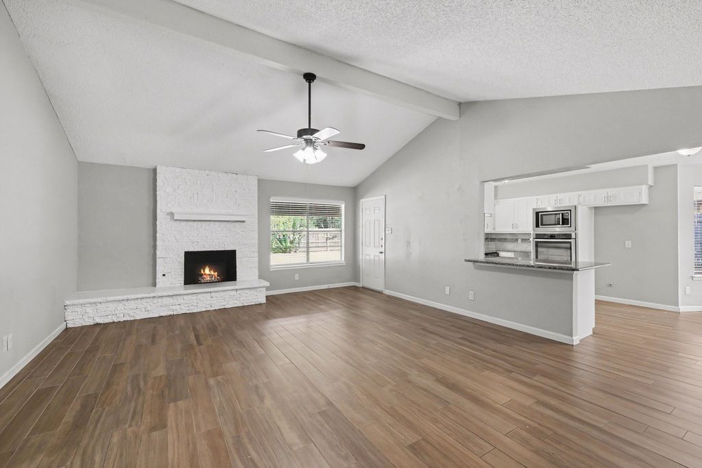 826 Glacier Lane, Grapevine, TX 76051 — photo 3