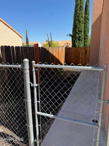 5060 Adobe Drive, Palmdale, CA 93552