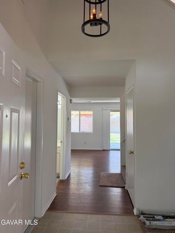5060 Adobe Drive, Palmdale, CA 93552