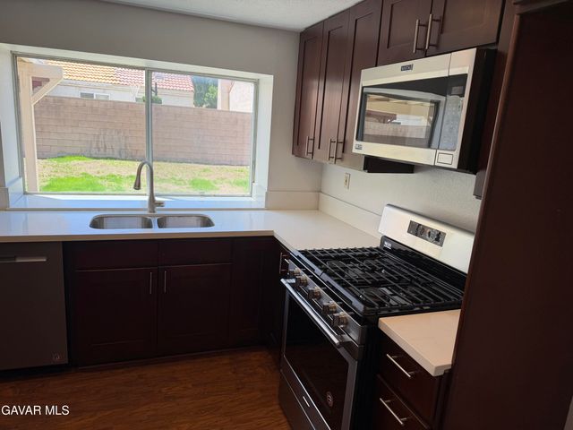 5060 Adobe Drive, Palmdale, CA 93552