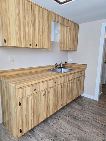 533 S GLENWOOD AVENUE, Clearwater, FL 33756