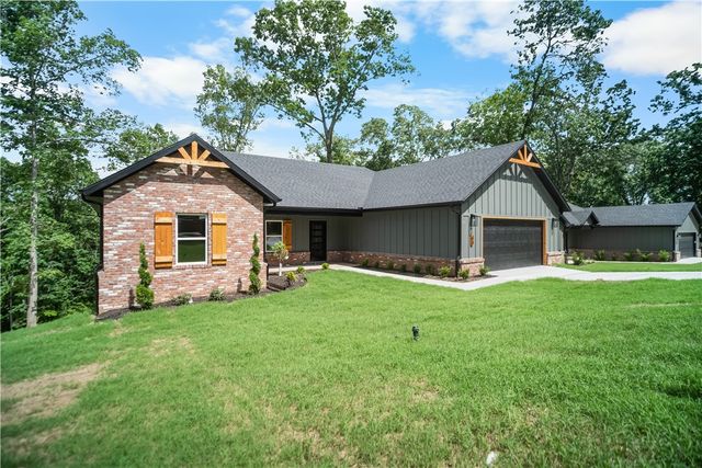 43 Hollow Way Drive, Bella Vista, AR 72715