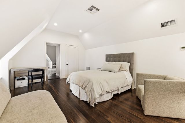 5336 Montrose Drive, Dallas, TX 75209