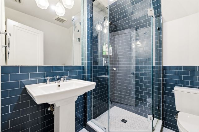 5336 Montrose Drive, Dallas, TX 75209