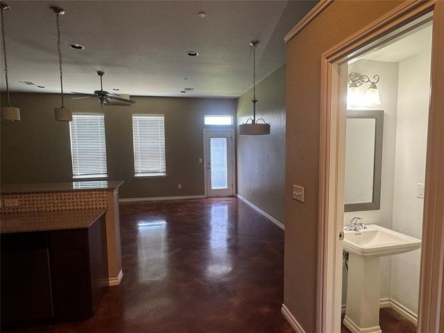 473 S Fretz Avenue, Edmond, OK 73003