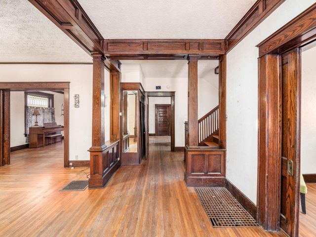 229 E Chillicothe Avenue, Bellefontaine, OH 43311