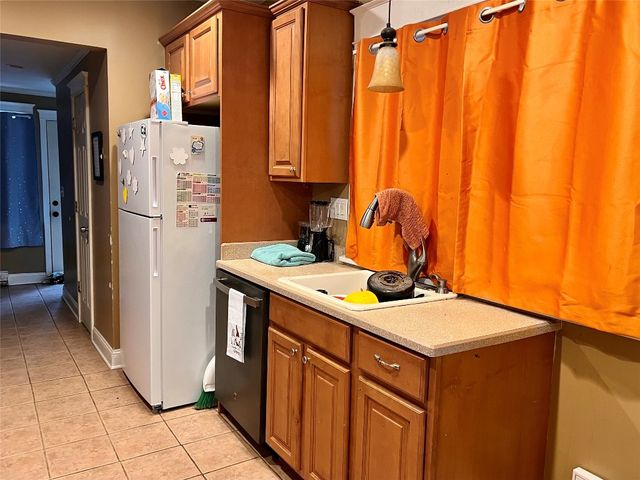 2716 RASPBERRY Street, Erie, PA 16508