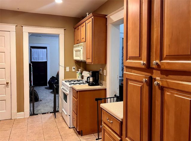 2716 RASPBERRY Street, Erie, PA 16508