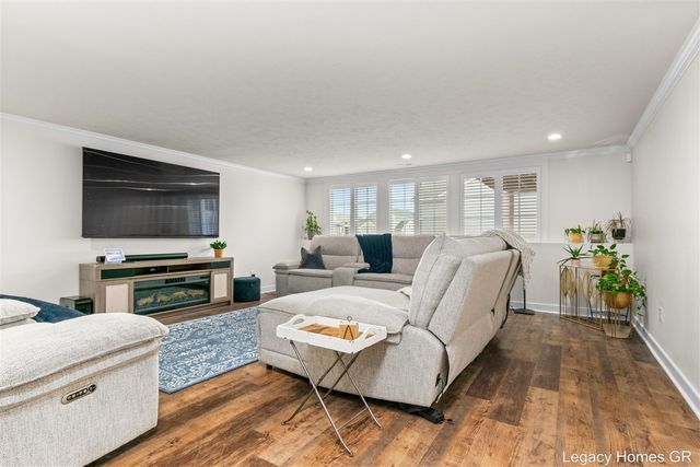 2629 Blooming Bud Lane, Kentwood, MI 49508