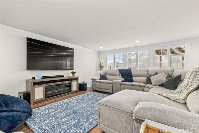 2629 Blooming Bud Lane, Kentwood, MI 49508