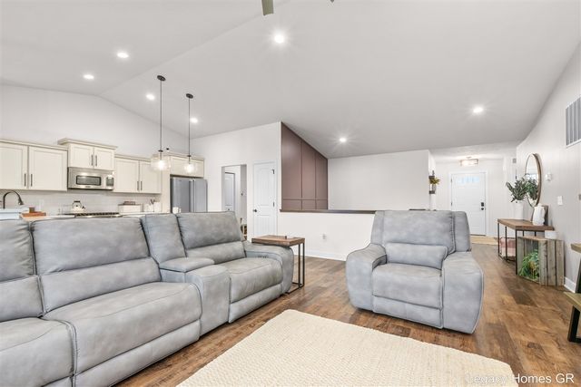 2629 Blooming Bud Lane, Kentwood, MI 49508