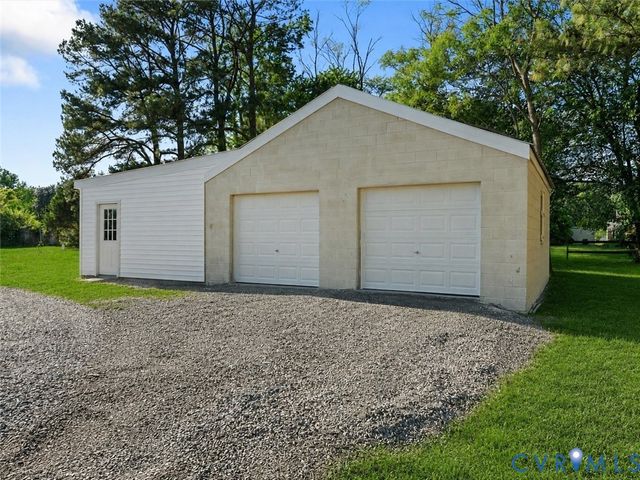 1340 School House Rd, Henrico, VA 23231