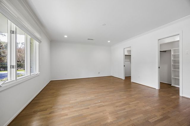 5698 Bayou Glen Road, Houston, TX 77056