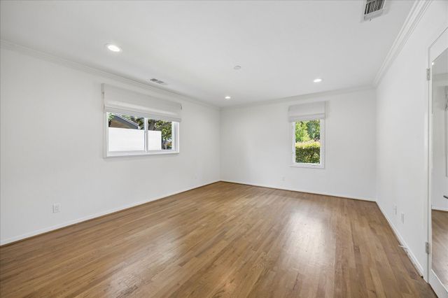 5698 Bayou Glen Road, Houston, TX 77056