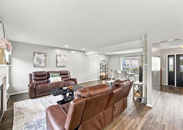 77 Rangers Court, Greece, NY 14612