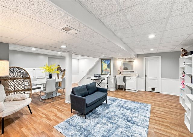 77 Rangers Court, Greece, NY 14612